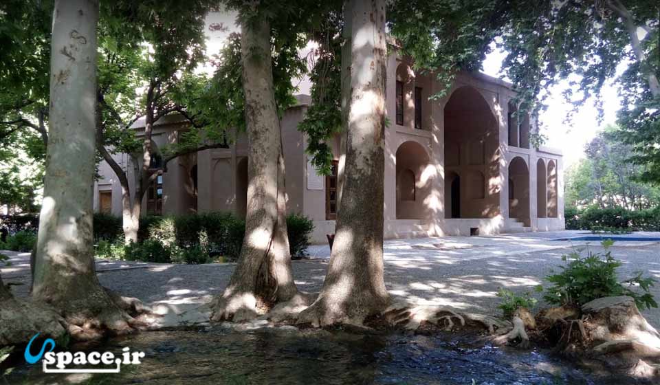 اقامتگاه سنتی باغ پهلوان پور - مهریز